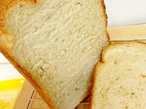 ふわふわ優しい甘さの食パン☆HBで簡単